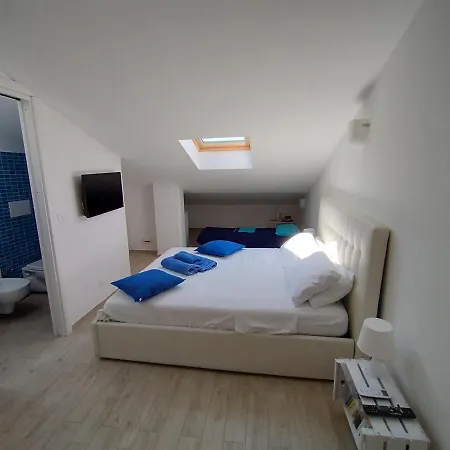 Attic Design شقة